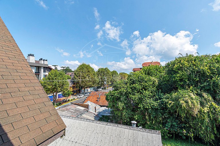 Apartamento bem no centro de Canela 8p