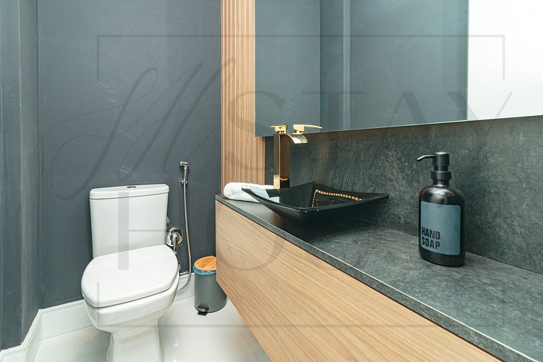 Apto com Piscina Aquecida, academia e sauna