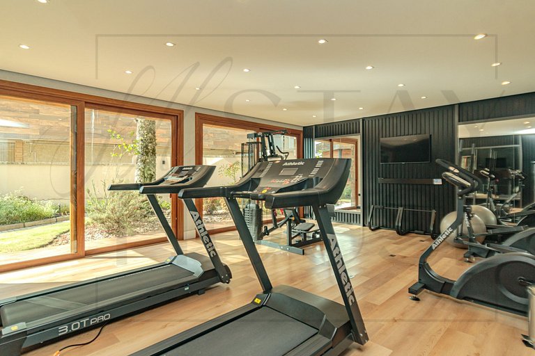 Apto com Piscina Aquecida, academia e sauna