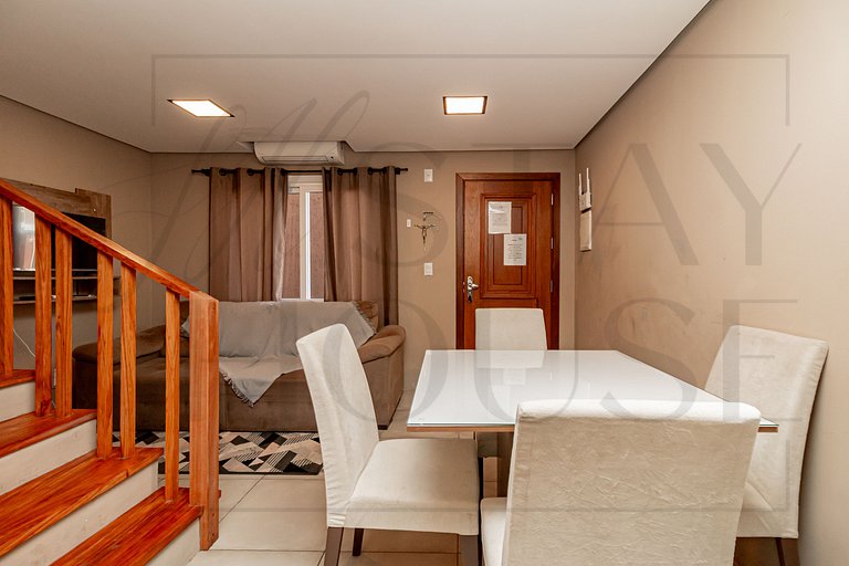 Casa em condomínio até 8 p com 1 vaga