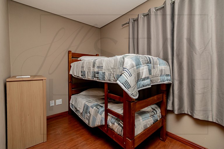 Casa em condomínio até 8 p com 1 vaga
