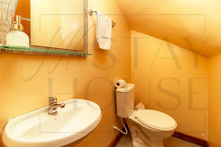 Casa em condomínio até 8 p com 1 vaga
