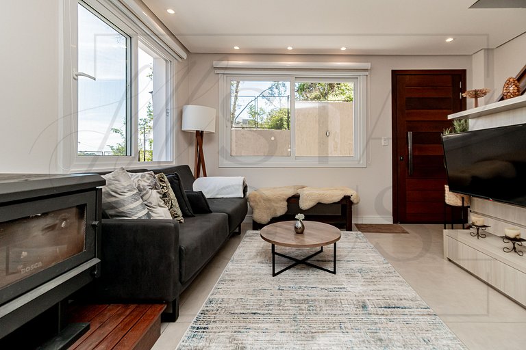 Casa Paris em condomínio até 8 p