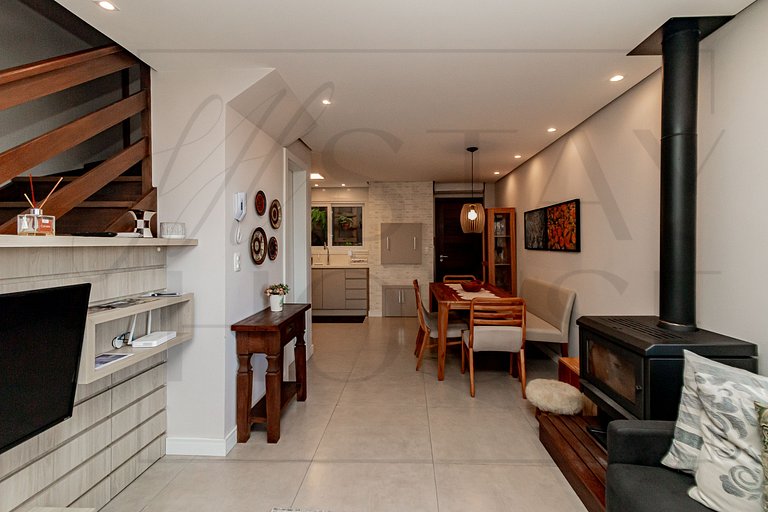 Casa Paris em condomínio até 8 p