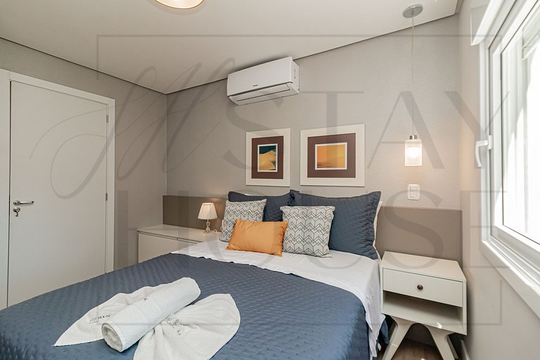 Casa Paris em condomínio até 8 p