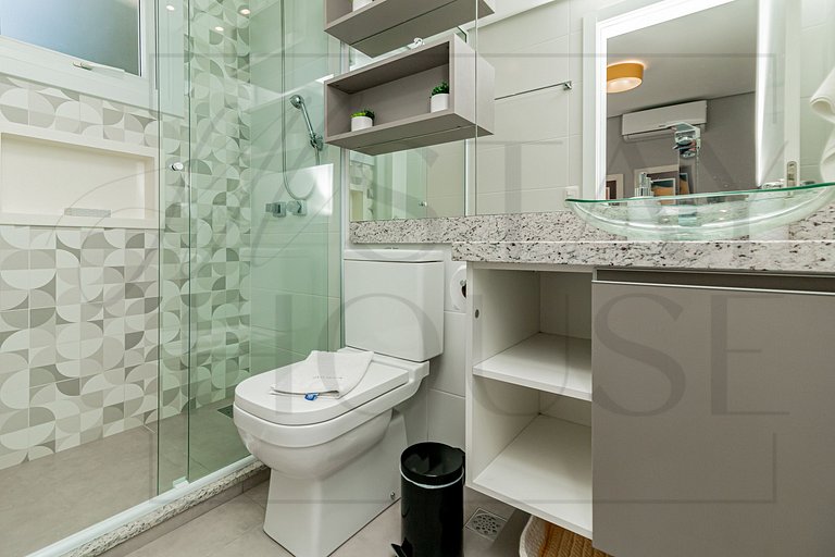 Casa Paris em condomínio até 8 p