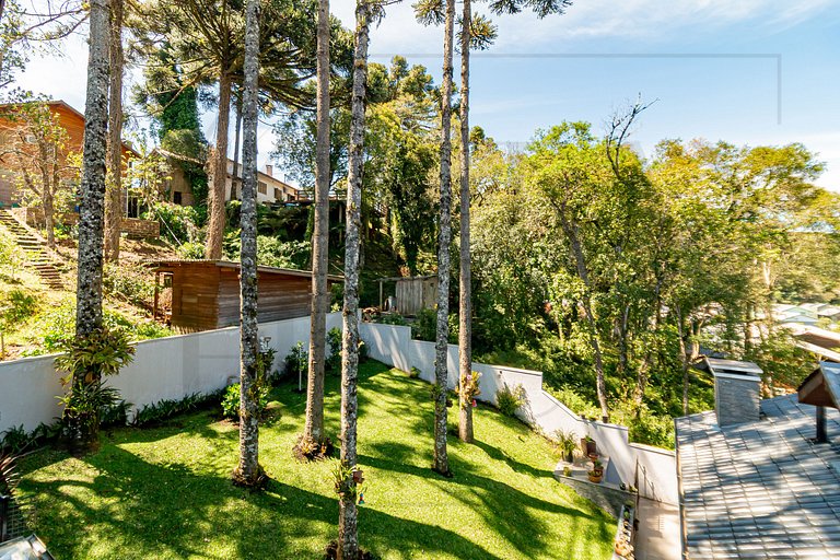 Casa Paris em condomínio até 8 p
