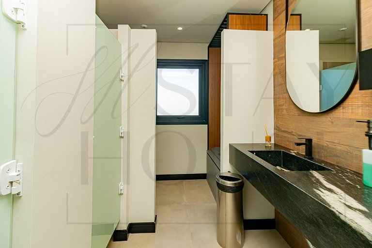 Ap com piscina, ótima localização