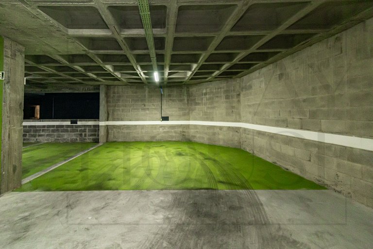 Ap com piscina, ótima localização