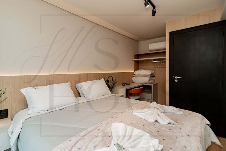 Ap com piscina, ótima localização