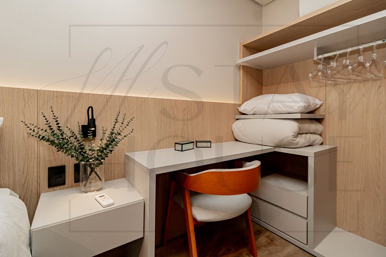 Ap com piscina, ótima localização