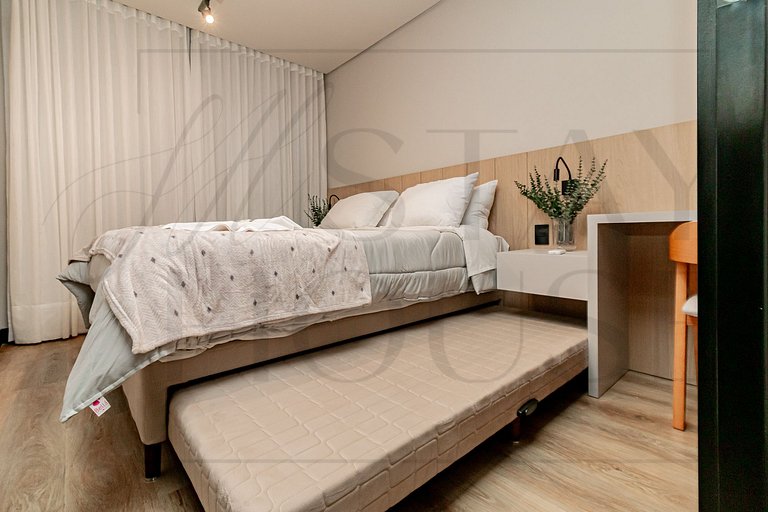 Ap com piscina, ótima localização