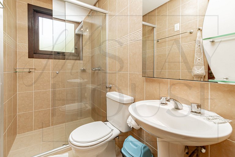 Apto para 10 p em Gramado, bem localizado