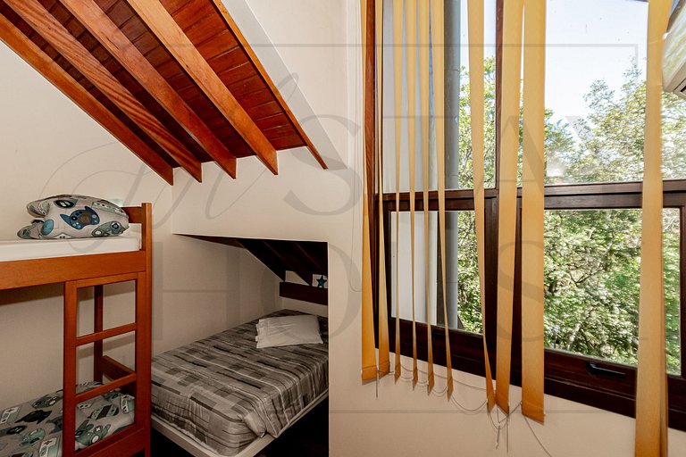 Apto para 10 p em Gramado, bem localizado