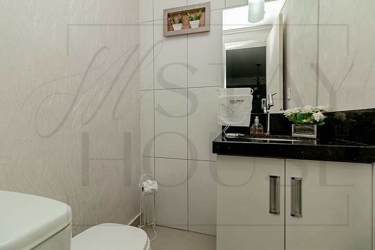 2 suítes ao lado da Catedral de Pedra – 2 vagas