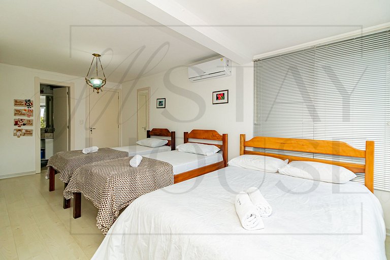 2 suítes ao lado da Catedral de Pedra – 2 vagas