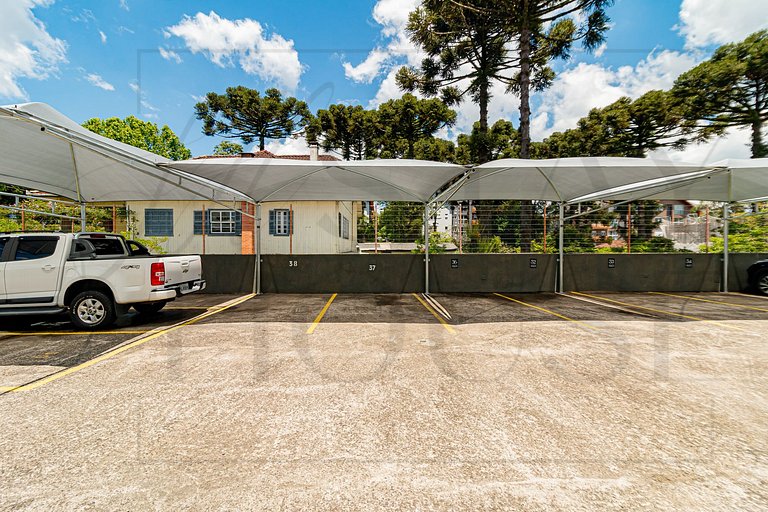 2 suítes ao lado da Catedral de Pedra – 2 vagas