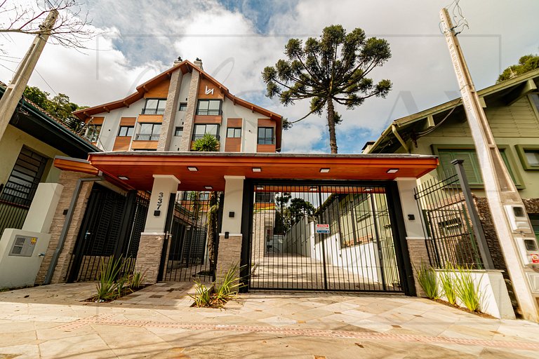 Localização privilegiada no centro de Canela.