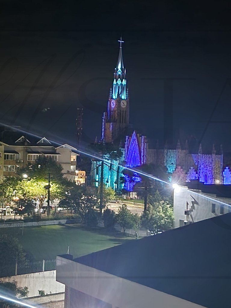 Apartamento com vista deslumbrante para a Catedral de Pedra