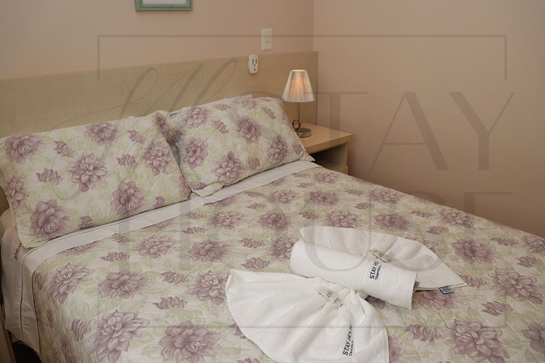 Apto de 3 dormitórios no centro de Canela