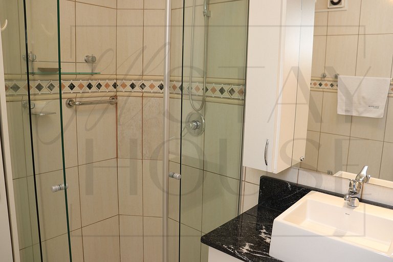 Apto de 3 dormitórios no centro de Canela