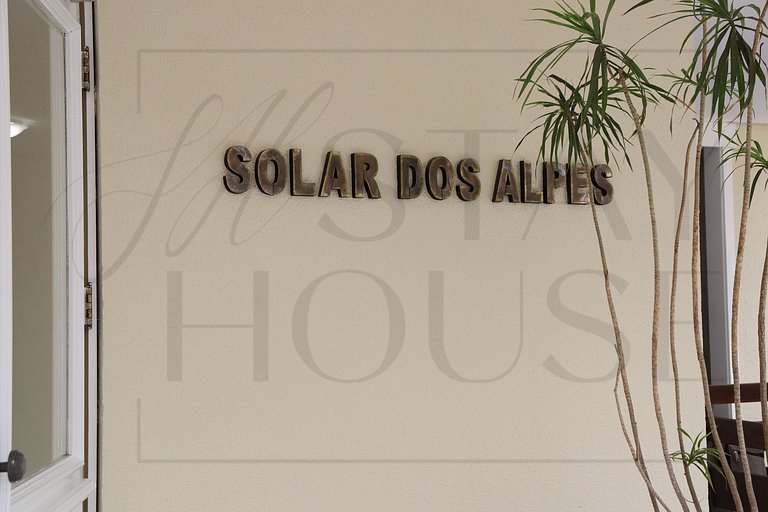 Apto de 3 dormitórios no centro de Canela