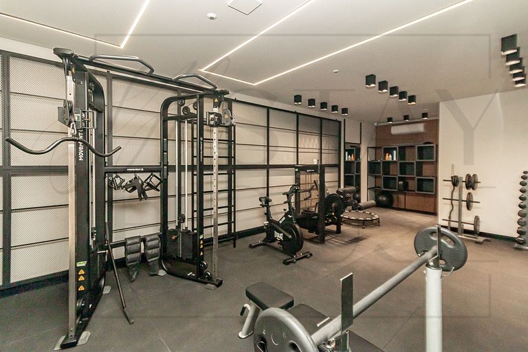 Apto com lareira, piscina e localização
