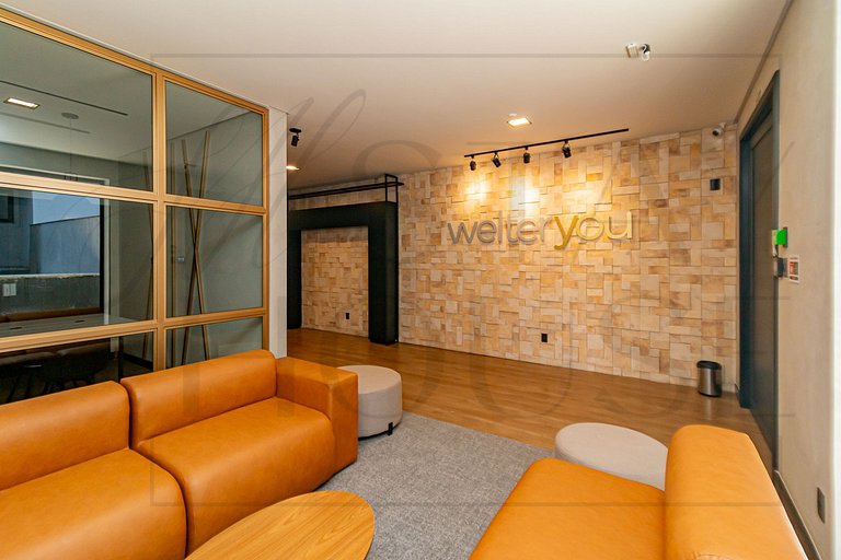 Apto com lareira, piscina e localização
