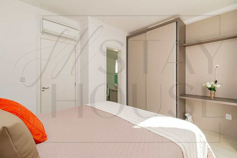 Casa em condomínio até 8 p e 2 vagas