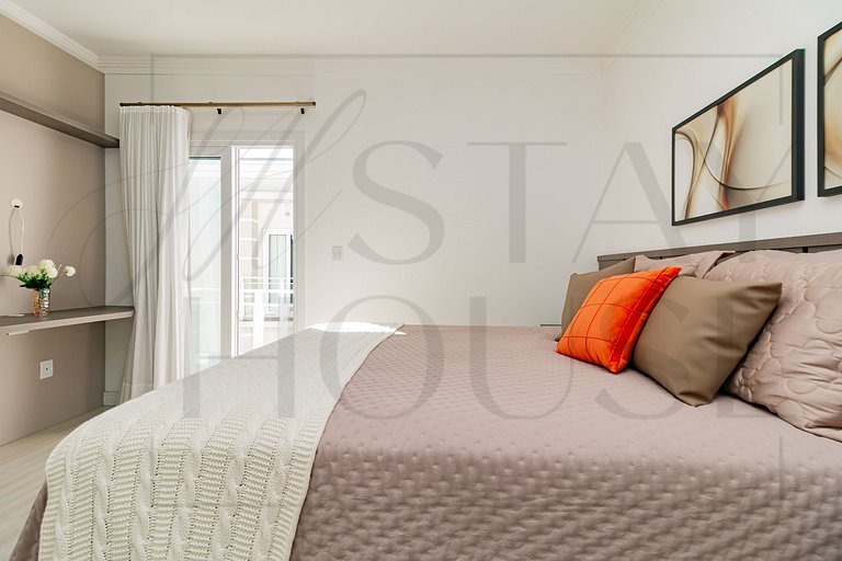 Casa em condomínio até 8 p e 2 vagas