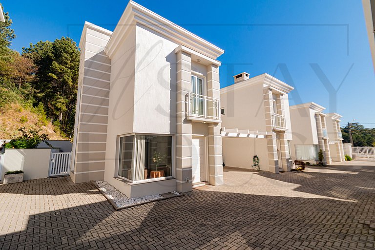 Casa em condomínio até 8 p e 2 vagas