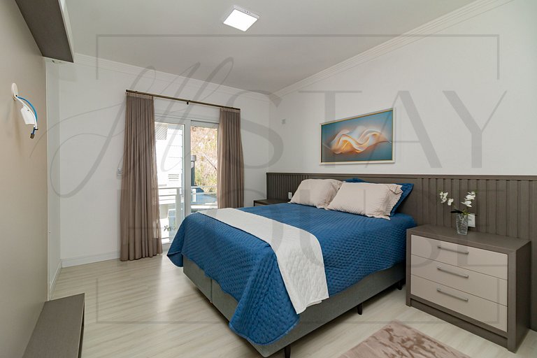 Casa em condomínio até 8 p e 2 vagas